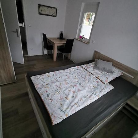Privates Zimmer In Ruhiger Lage Heidenheim-스타인하임암알부크 외부 사진
